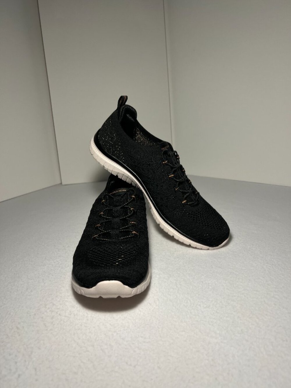 Skechers Women's 8 Virtue Copper Dream/Black Show Runner Slip-On Athletic Shoes